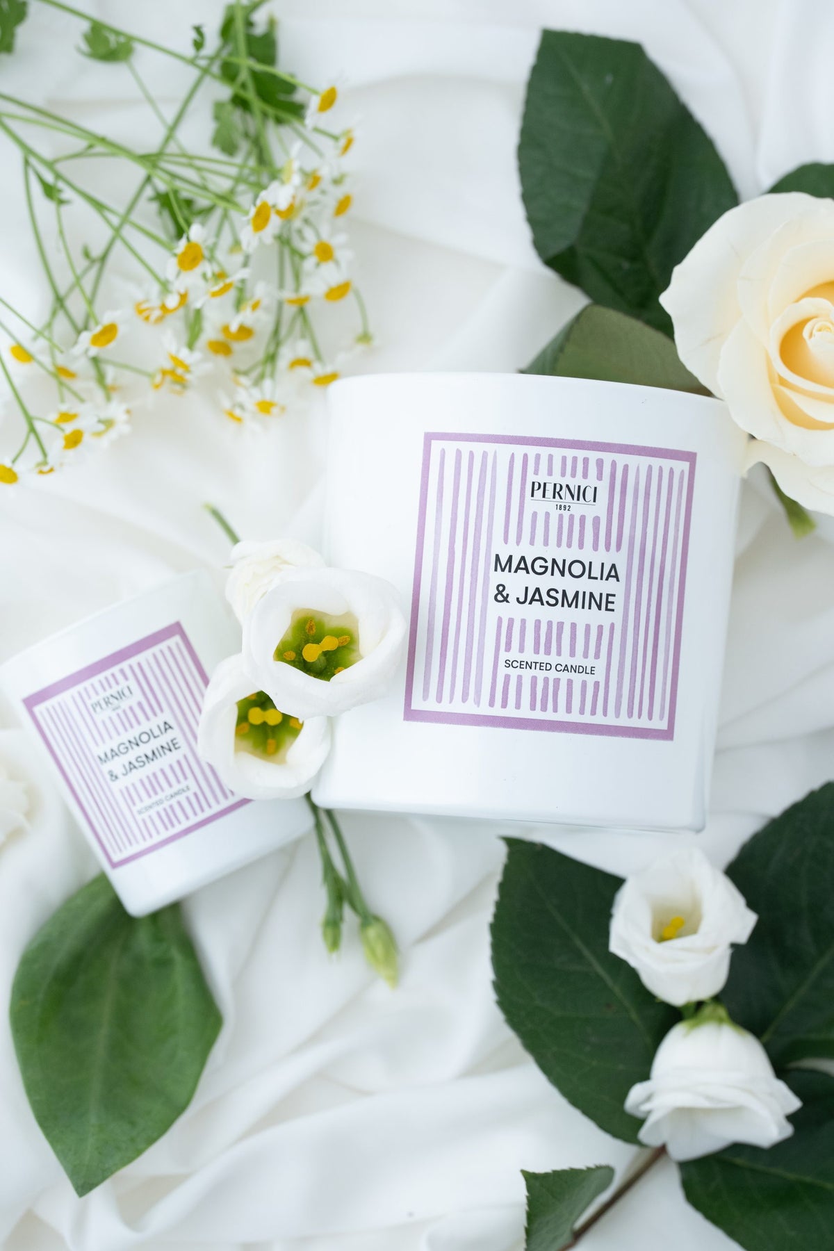 Candele summer magnolia ambientate