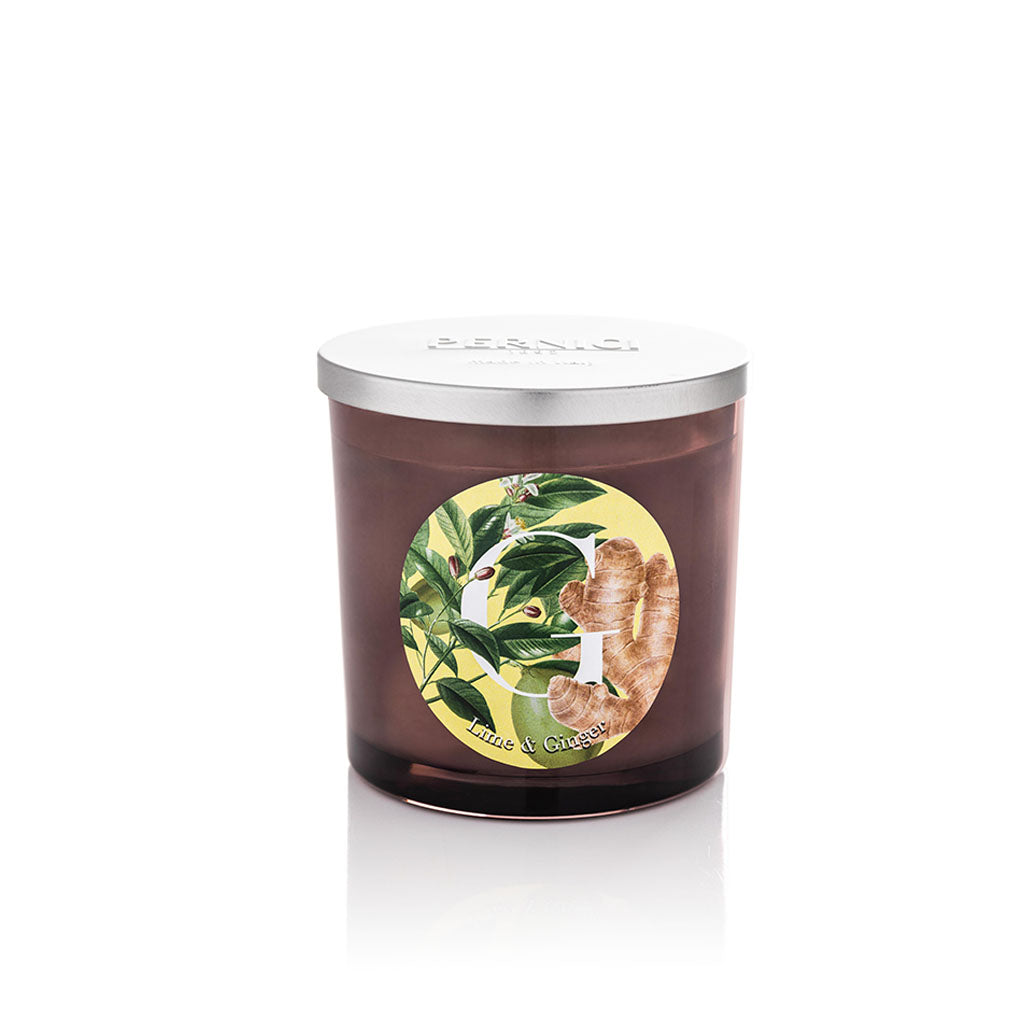 Candela profumata Elementi 350gr profumazione Lime & Ginger di Pernici in still life.