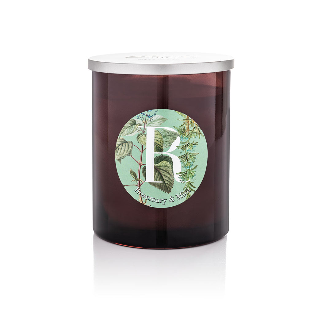 Candela profumata Elementi 900gr profumazione Rosemary & Mint di Pernici in still life
